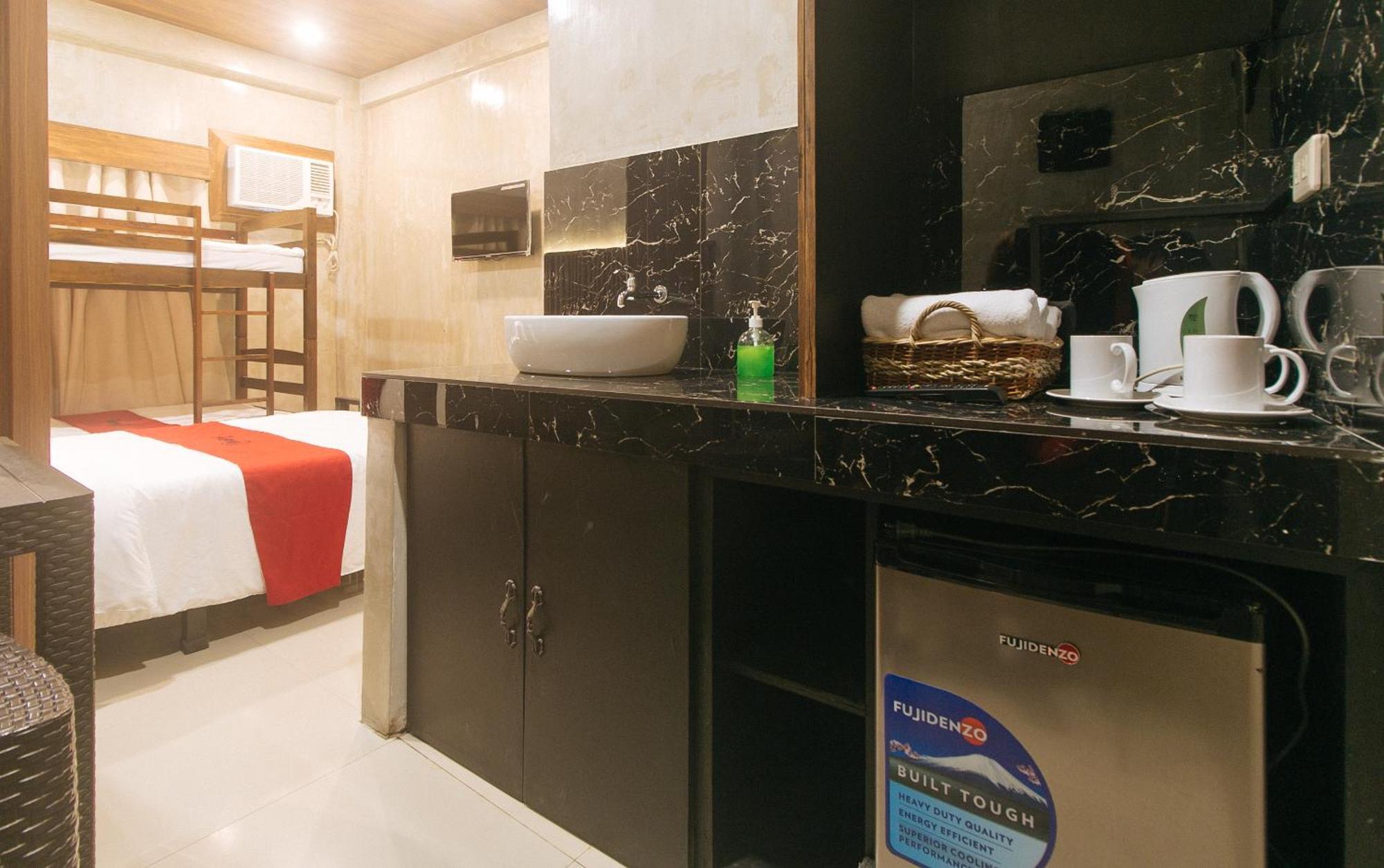 Reddoorz At Mbb Room Naia 2 Paranaque City Eksteriør billede